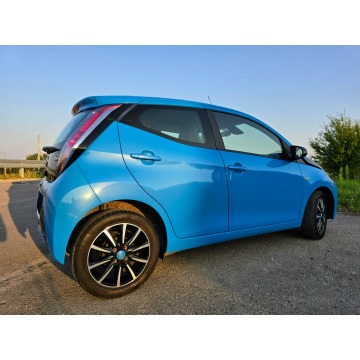 Toyota Aygo  Hatchback 2016,  1.0 benzyna - Na sprzedaż za 31 900 zł - Więcławice Stare - zdjęcie 4