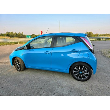 Toyota Aygo  Hatchback 2016,  1.0 benzyna - Na sprzedaż za 31 900 zł - Więcławice Stare - zdjęcie 5