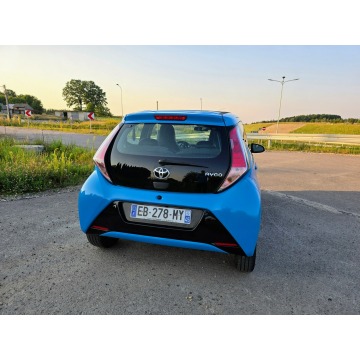 Toyota Aygo  Hatchback 2016,  1.0 benzyna - Na sprzedaż za 31 900 zł - Więcławice Stare - zdjęcie 8