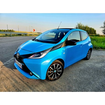 Toyota Aygo  Hatchback 2016,  1.0 benzyna - Na sprzedaż za 31 900 zł - Więcławice Stare - zdjęcie 12
