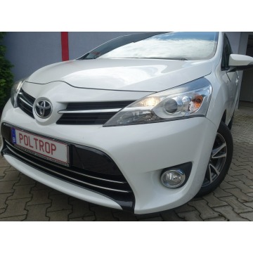 Toyota Verso  Kombi 2013,  1.6 benzyna - Na sprzedaż za 35 900 zł - Częstochowa - zdjęcie 3