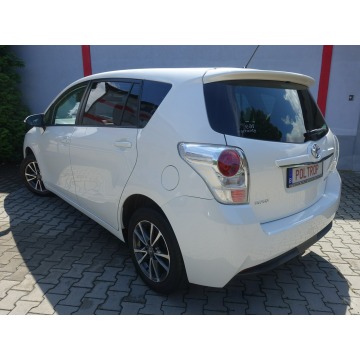 Toyota Verso  Kombi 2013,  1.6 benzyna - Na sprzedaż za 35 900 zł - Częstochowa - zdjęcie 6