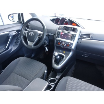 Toyota Verso  Kombi 2013,  1.6 benzyna - Na sprzedaż za 35 900 zł - Częstochowa - zdjęcie 10