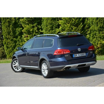 Volkswagen Passat  Kombi 2012,  2.0 diesel - Na sprzedaż za 30 900 zł - Ostrów Mazowiecka - zdjęcie 6
