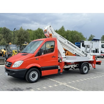 Mercedes - Benz Sprinter 2010,  2.5 diesel - Na sprzedaż za 252 150 zł - Widełki - zdjęcie 3