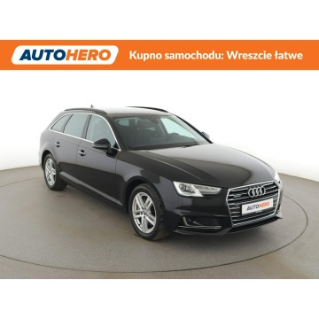 Audi A4  Kombi 2019,  2.0 diesel, automat - Na sprzedaż za 74 600 zł - Warszawa - zdjęcie 10