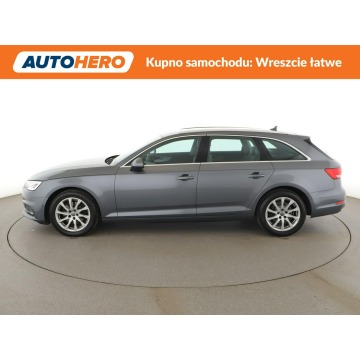 Audi A4  Kombi 2018,  2.0 diesel, automat - Na sprzedaż za 62 600 zł - Warszawa - zdjęcie 2
