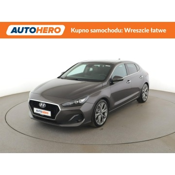 Hyundai i30 - automat 140KM panorama skóra navi kamera hak grzane+wentyl. fotele tem