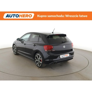 Volkswagen Polo  Hatchback 2020,  2.0 benzyna, automat - Na sprzedaż za 70 900 zł - Warszawa - zdjęcie 4