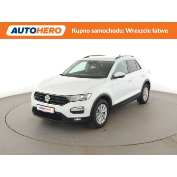 Volkswagen T-Roc - navi klima auto grzane fotele czujniki parkowania