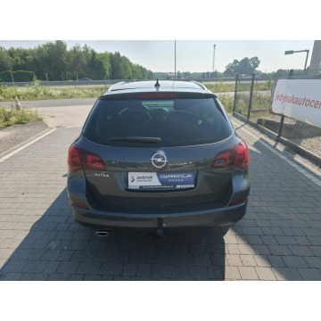 Opel Astra  Kombi 2012,  1.4 benzyna - Na sprzedaż za 18 800 zł - Lipówki - zdjęcie 8