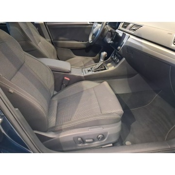 Skoda Superb  Liftback 2022,  2.0 diesel, automat - Na sprzedaż za 112 500 zł - Swarzędz - zdjęcie 9