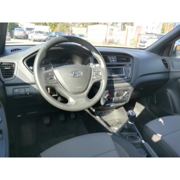 Hyundai i20  Hatchback 2017,  1.2 benzyna - Na sprzedaż za 35 900 zł - Warszawa - zdjęcie 7