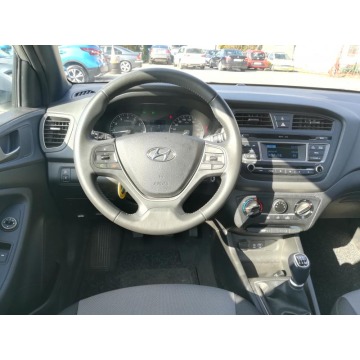 Hyundai i20  Hatchback 2017,  1.2 benzyna - Na sprzedaż za 35 900 zł - Warszawa - zdjęcie 8