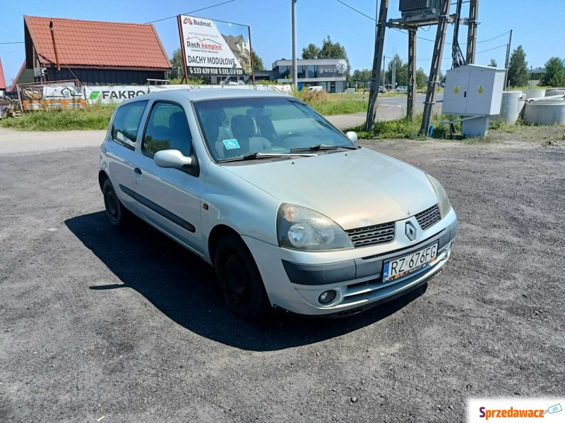 Renault Clio  Hatchback 2002,  1.1 benzyna, automat - Na sprzedaż za 2 200,00 zł - Tarnów