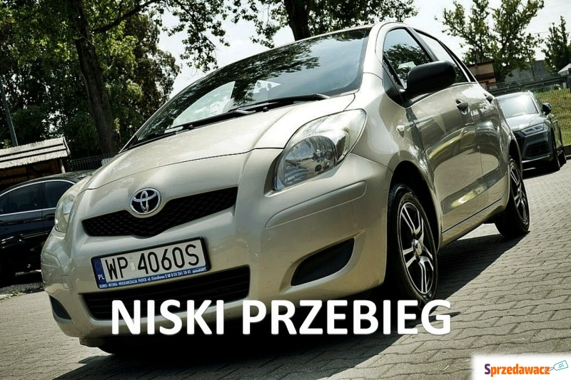 Toyota Yaris  Hatchback 2009,  1.0 benzyna - Na sprzedaż za 10 800 zł - Płock
