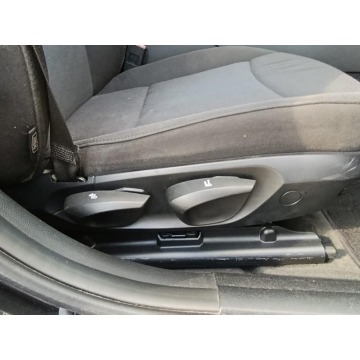 BMW Seria 3  Kombi 2010,  2.0 benzyna - Na sprzedaż za 16 900 zł - Warszawa - zdjęcie 8