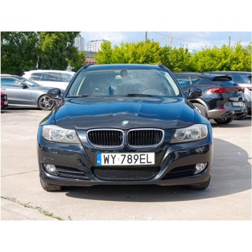BMW Seria 3  Kombi 2010,  2.0 benzyna - Na sprzedaż za 16 900 zł - Warszawa - zdjęcie 2