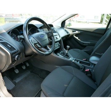 Ford Focus  Kombi 2015,  1.0 benzyna - Na sprzedaż za 24 900 zł - Goczałkowice-Zdrój - zdjęcie 4
