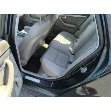 Audi A4  Kombi 2005,  1.9 diesel - Na sprzedaż za 8 400,00 zł - Pabianice - zdjęcie 10