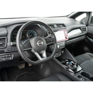 Nissan Leaf  Hatchback 2023 elektryczny, automat - Na sprzedaż za 94 850 zł - Gdańsk - zdjęcie 6