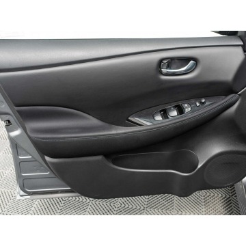 Nissan Leaf  Hatchback 2023 elektryczny, automat - Na sprzedaż za 94 850 zł - Gdańsk - zdjęcie 9