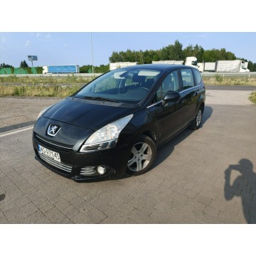 Peugeot 5008 - 2012