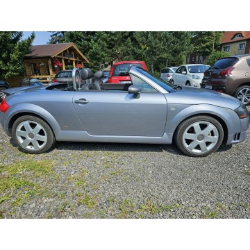 Audi TT  Kabriolet 1999,  1.8 benzyna - Na sprzedaż za 26 900 zł - Ruda Śląska - zdjęcie 5