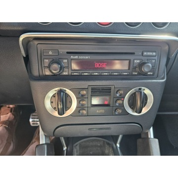 Audi TT  Kabriolet 1999,  1.8 benzyna - Na sprzedaż za 26 900 zł - Ruda Śląska - zdjęcie 12
