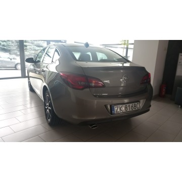 Opel Astra  Sedan/Limuzyna 2016,  1.4 benzyna+LPG - Na sprzedaż za 33 900 zł - Łódź - zdjęcie 5