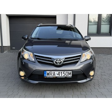 Toyota Avensis  Kombi 2014,  1.8 benzyna - Na sprzedaż za 48 900 zł - Kotarwice - zdjęcie 2