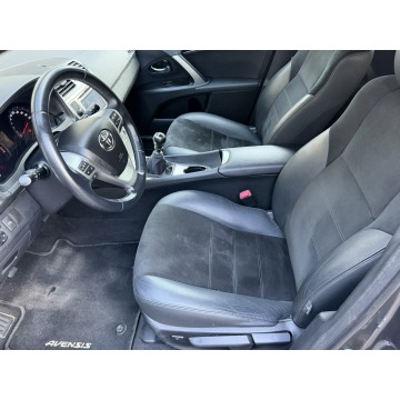 Toyota Avensis  Kombi 2014,  1.8 benzyna - Na sprzedaż za 48 900 zł - Kotarwice - zdjęcie 7