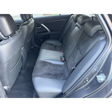 Toyota Avensis  Kombi 2014,  1.8 benzyna - Na sprzedaż za 48 900 zł - Kotarwice - zdjęcie 10