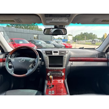 Lancia LS  Sedan/Limuzyna 2010,  4.6 benzyna, automat - Na sprzedaż za 59 900 zł - Michałowice-Wieś - zdjęcie 12