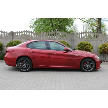 Alfa Romeo Giulia  Sedan/Limuzyna 2017,  2.0 benzyna, automat - Na sprzedaż za 78 000 zł - Zambrów - zdjęcie 5