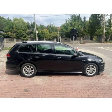 Volkswagen Golf  Kombi 2019,  2.0 diesel, automat - Na sprzedaż za 59 900 zł - Słupsk - zdjęcie 5