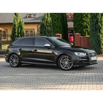 Audi S3  Hatchback 2014,  2.0 benzyna, automat - Na sprzedaż za 69 900 zł - Podzagajnik - zdjęcie 3