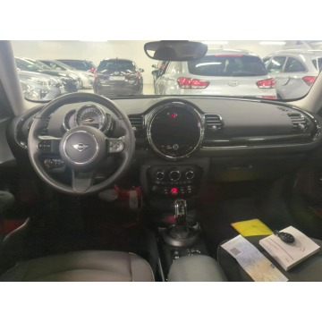 Mini Clubman  Hatchback 2023,  1.5 benzyna, automat - Na sprzedaż za 99 900 zł - Pęcice - zdjęcie 9