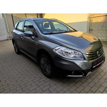 Suzuki SX4 S-Cross  SUV 2015,  1.6 benzyna - Na sprzedaż za 39 900 zł - Strzała - zdjęcie 8