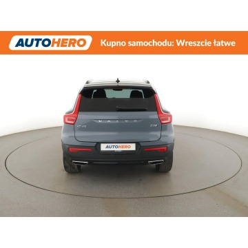 Volvo   SUV 2019,  2.0 diesel, automat - Na sprzedaż za 82 000 zł - Warszawa - zdjęcie 6