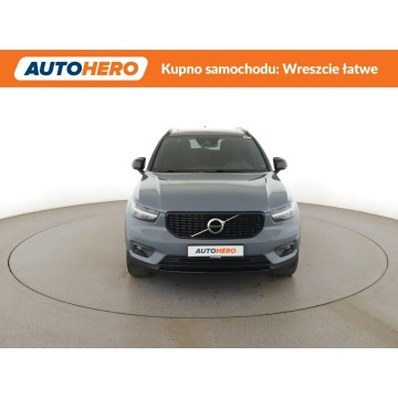 Volvo   SUV 2019,  2.0 diesel, automat - Na sprzedaż za 82 000 zł - Warszawa - zdjęcie 11