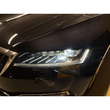 Skoda Superb  Kombi 2024,  2.0 diesel, automat - Na sprzedaż za 128 700 zł - Warszawa - zdjęcie 9