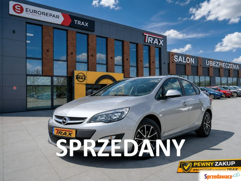 Opel Astra  Sedan/Limuzyna 2016,  1.4 benzyna+LPG - Na sprzedaż za 33 900 zł - Łódź