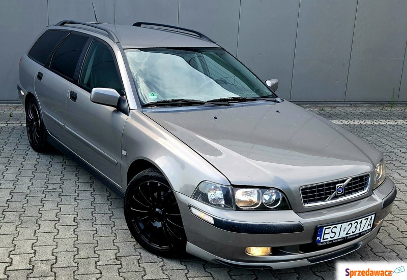 Volvo V40  Kombi 2004,  1.8 benzyna+LPG, automat - Na sprzedaż za 7 700,00 zł - Zduńska Wola