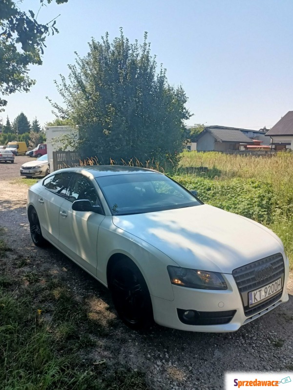 Audi A5  Sedan/Limuzyna 2010,  2.0 benzyna - Na sprzedaż za 22 500 zł - Tarnów