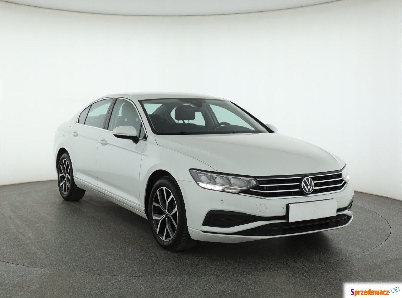 Volkswagen Passat 2021