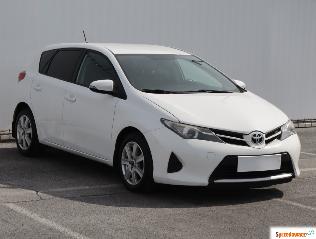 Toyota Auris 2014