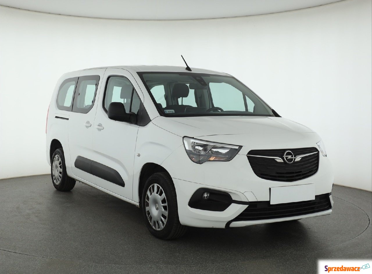 Opel Combo 2020