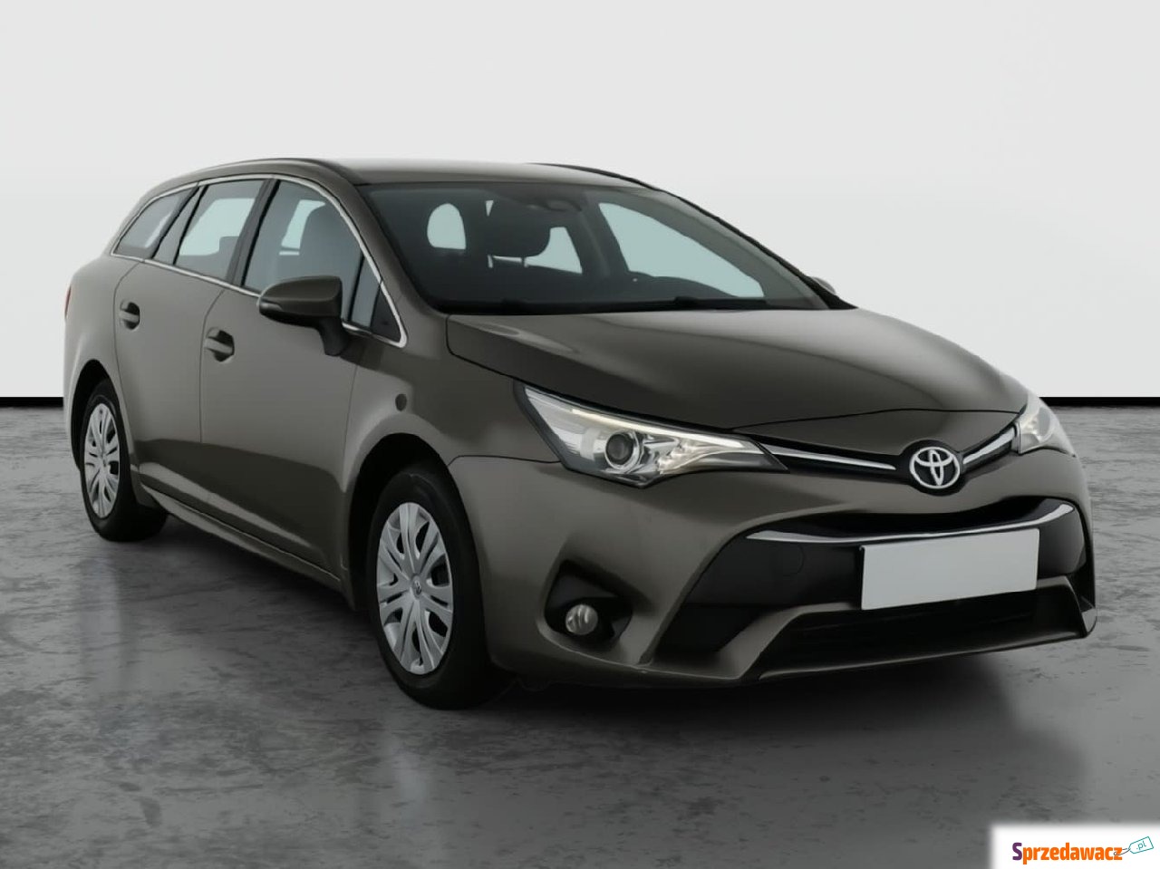 Toyota Avensis 2016