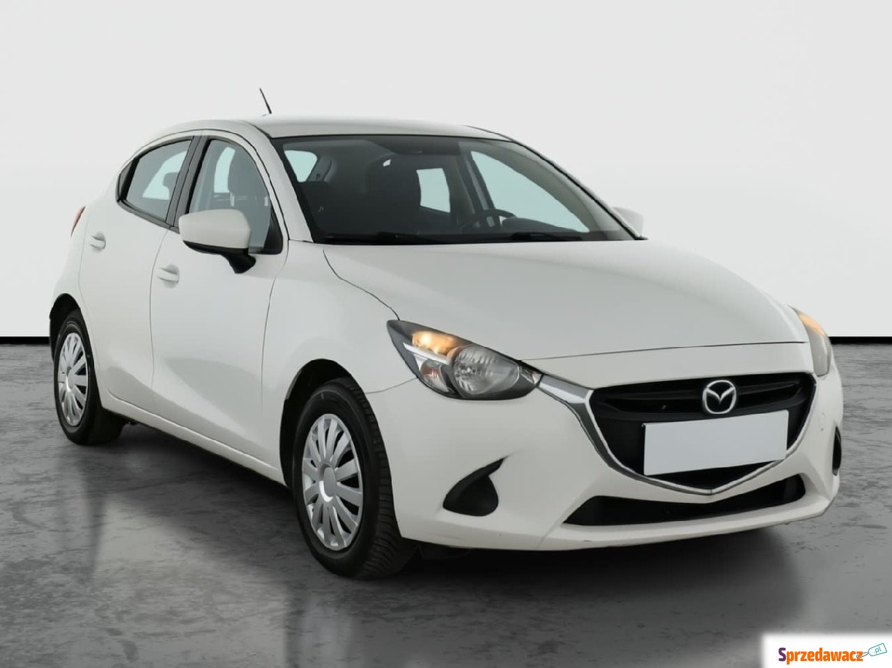 Mazda 2 2016